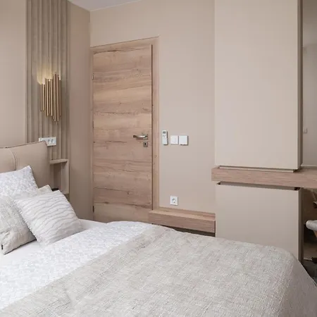 Apartment Penthouse Adela *