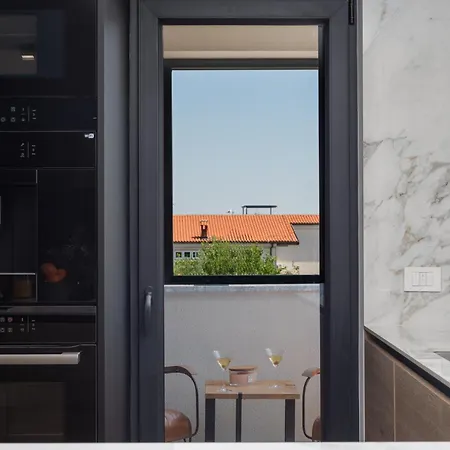 Penthouse Adela Appartamento Vir