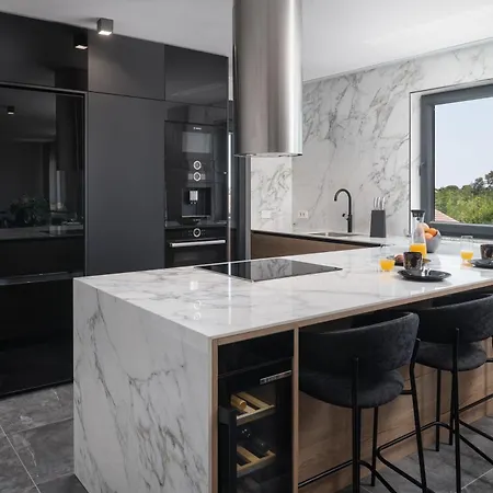Penthouse Adela Appartamento