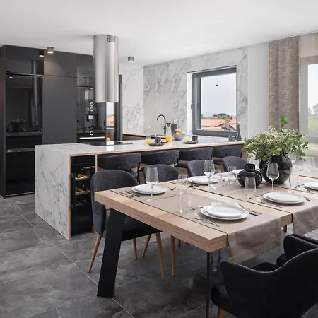 Penthouse Adela